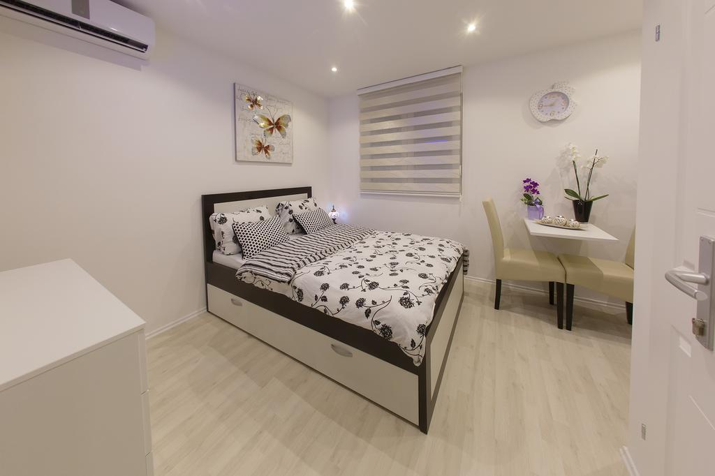 Apartments Aida โมสตาร์ ภายนอก รูปภาพ