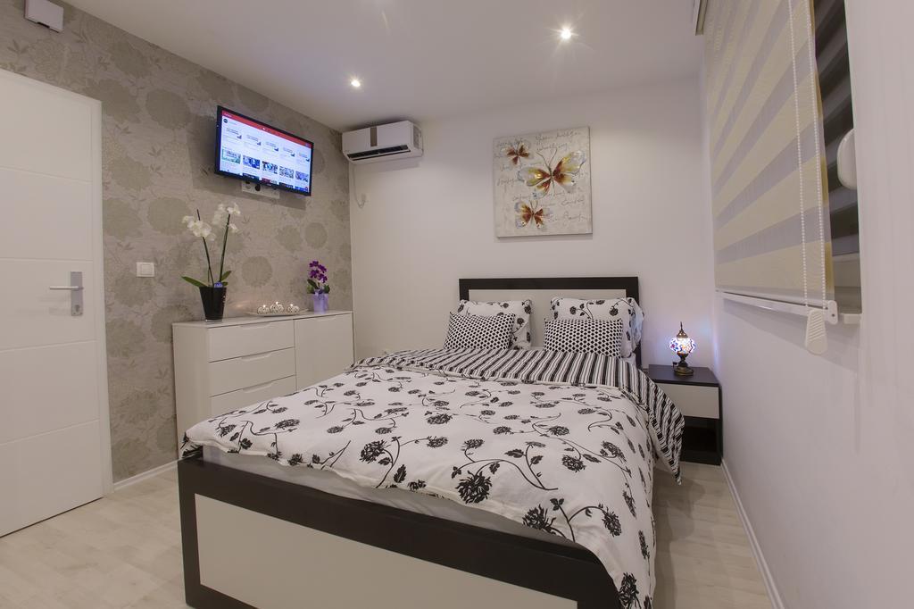 Apartments Aida โมสตาร์ ภายนอก รูปภาพ